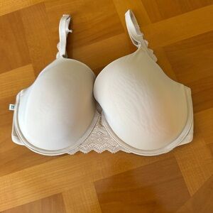 Harper Wilde 34DDD Beige Lace Bra T-Shirt Casual